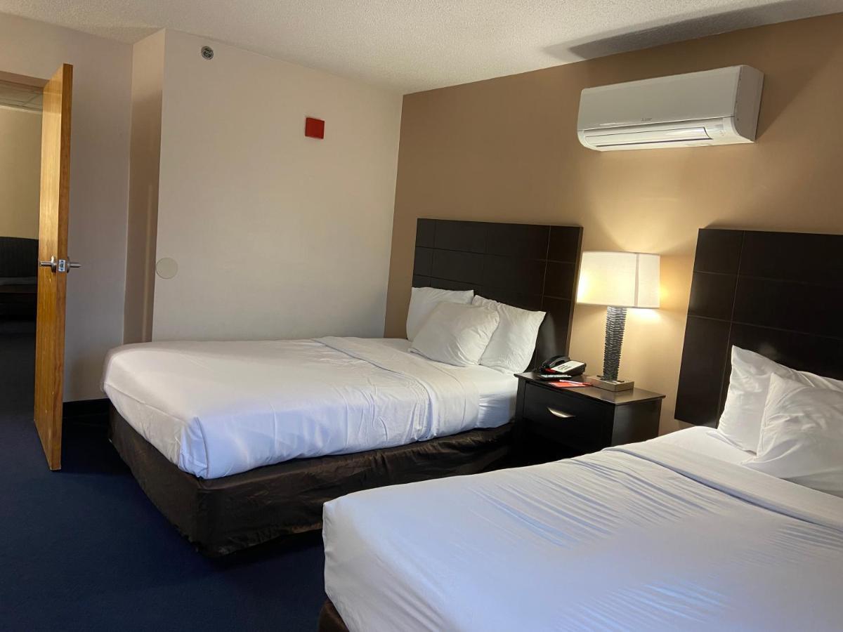 Econo Lodge Inn & Suites Rehoboth Beach Bagian luar foto