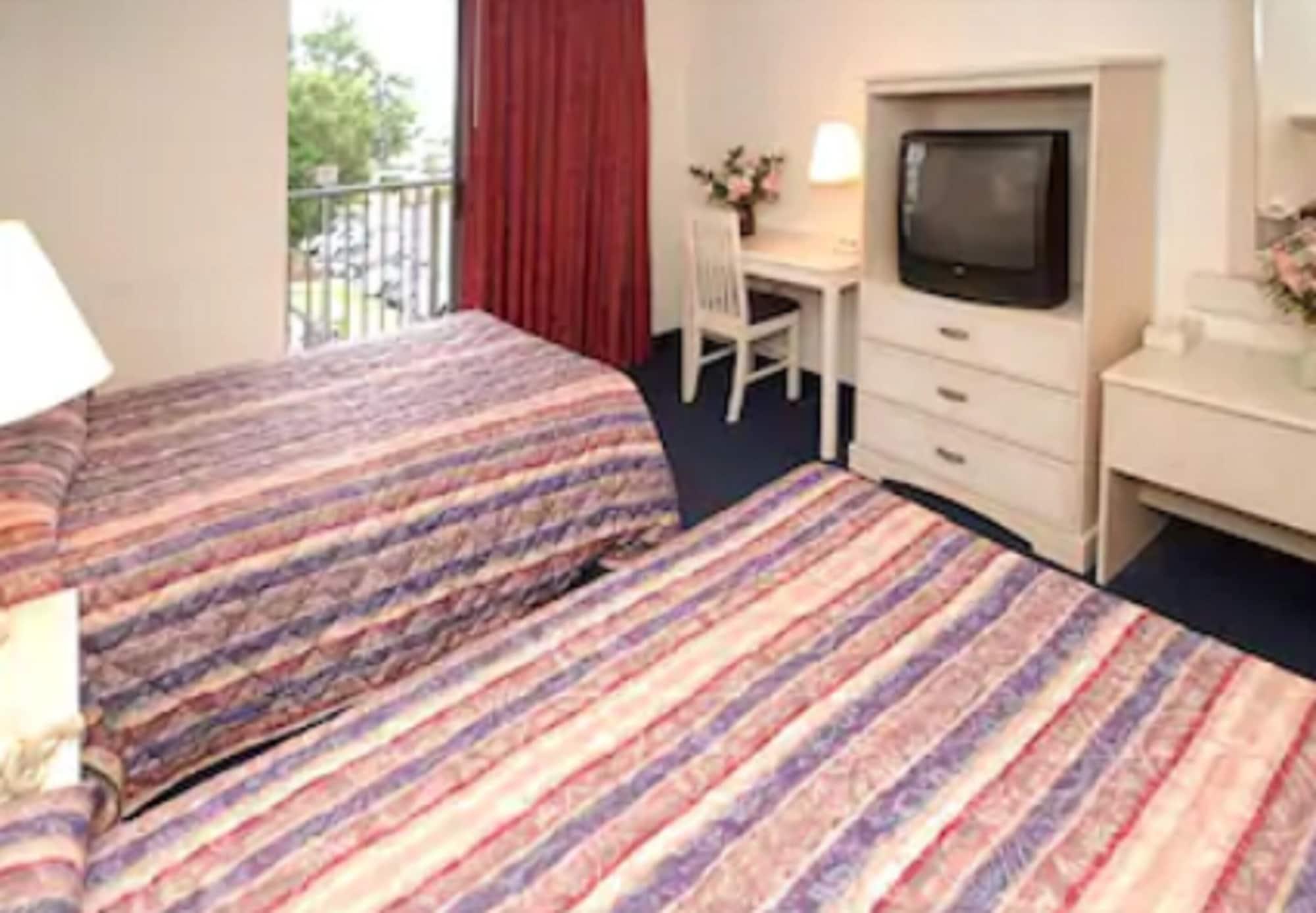 Econo Lodge Inn & Suites Rehoboth Beach Bagian luar foto