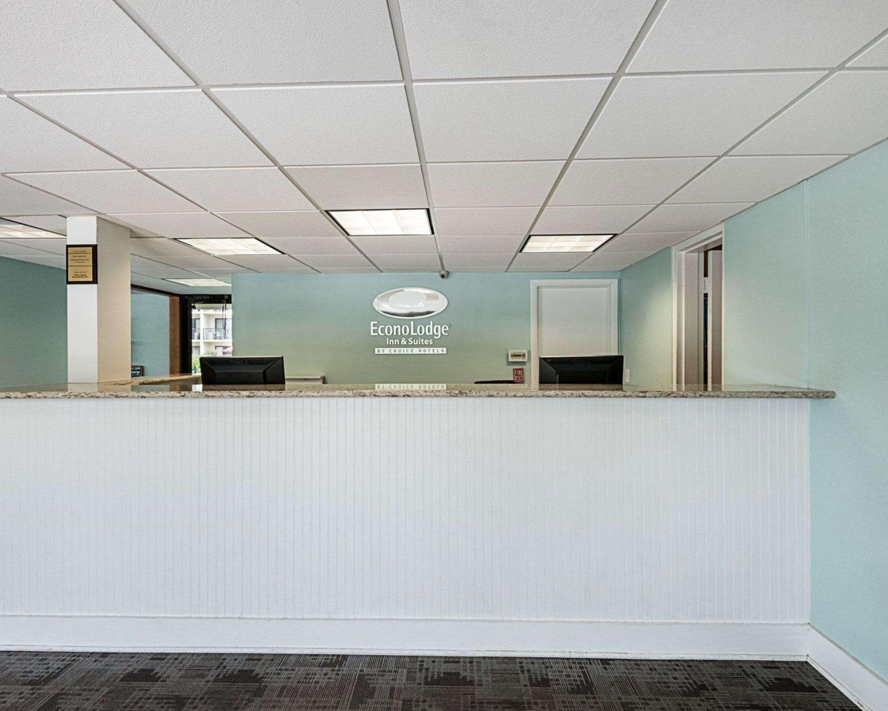 Econo Lodge Inn & Suites Rehoboth Beach Bagian luar foto