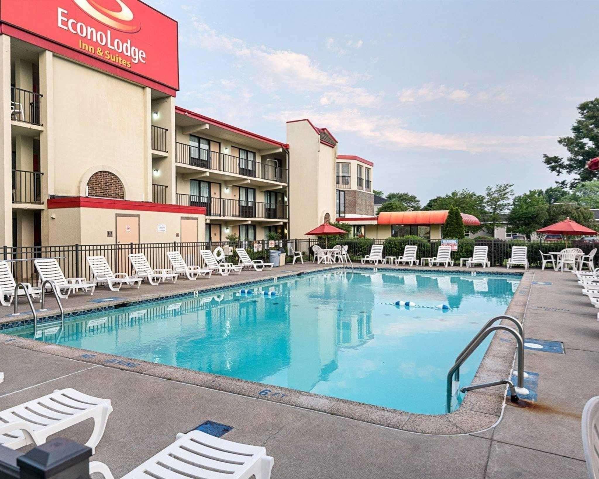 Econo Lodge Inn & Suites Rehoboth Beach Bagian luar foto
