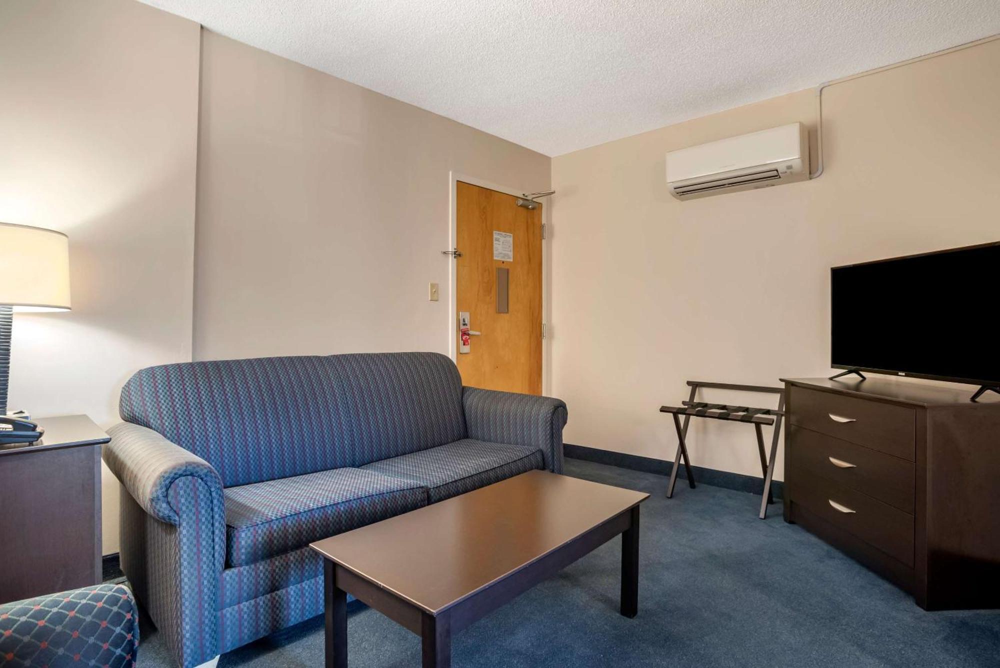 Econo Lodge Inn & Suites Rehoboth Beach Bagian luar foto