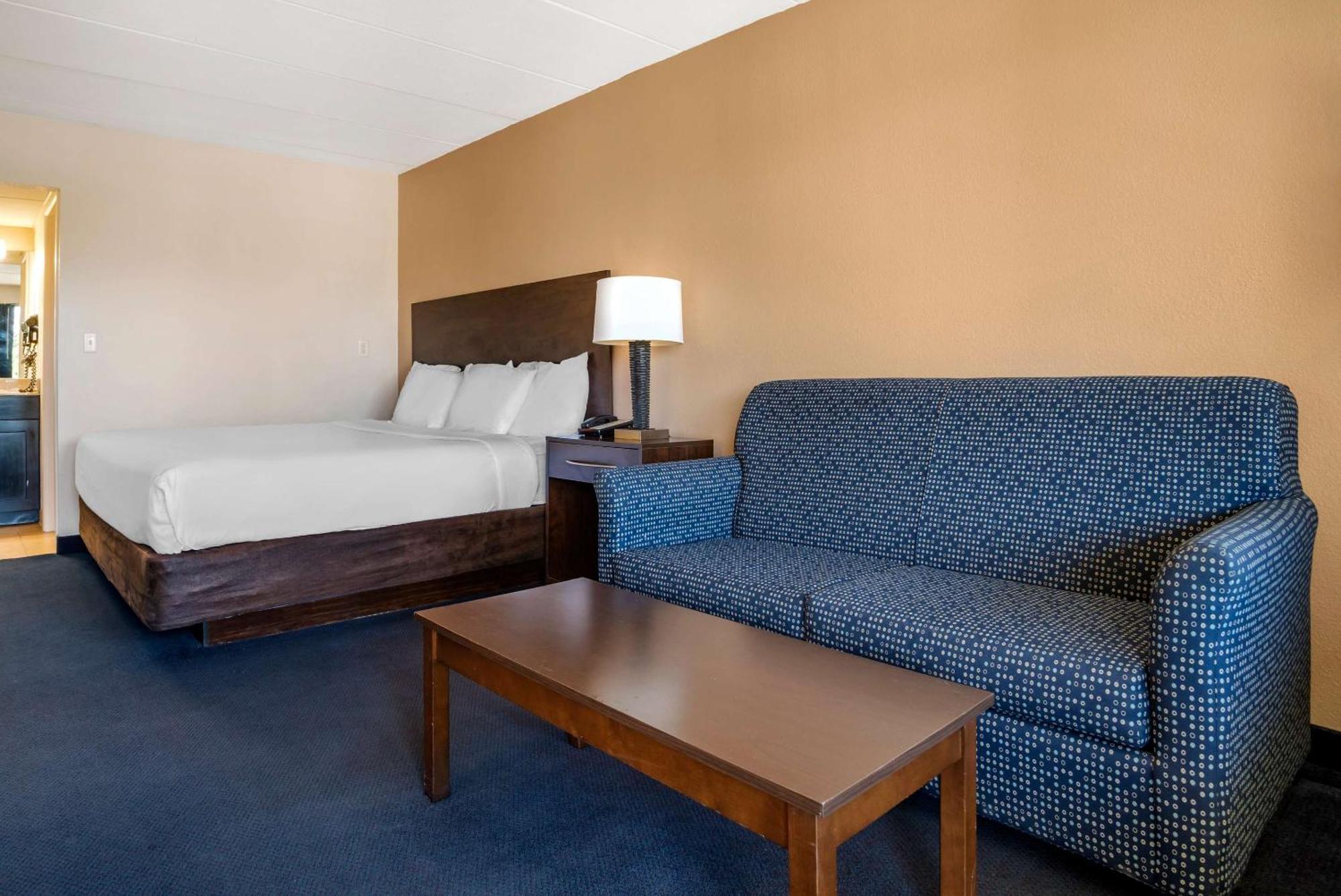 Econo Lodge Inn & Suites Rehoboth Beach Bagian luar foto